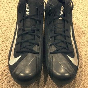 Nike Alpha Menace Pro Mid Football Cleats Black